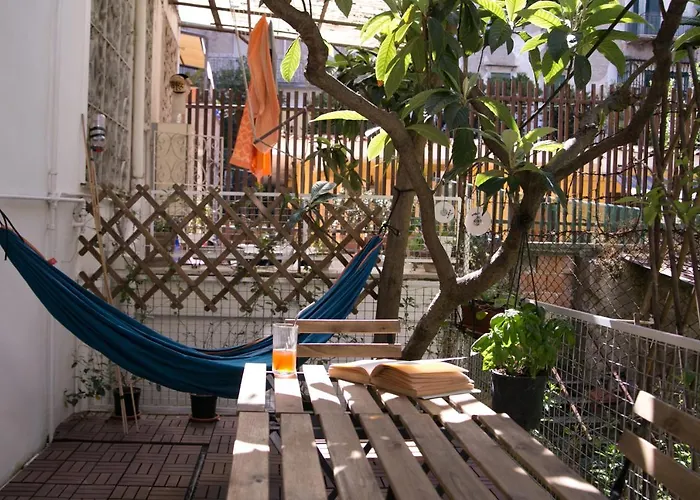 La Casa Del Nespolo, 2 Terrazzi E 2 Bagni In Centro